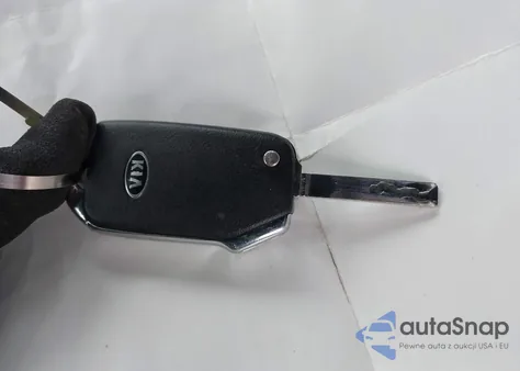 2019 Kia Forte Fe из США, поврежденный, VIN 3KPF24AD4KE079941